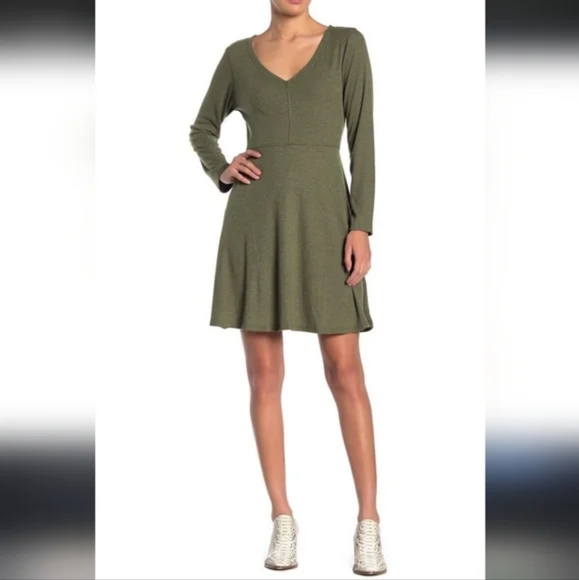 Gap Long Sleeve Fit and Flare Dress - Picture 1 of 4